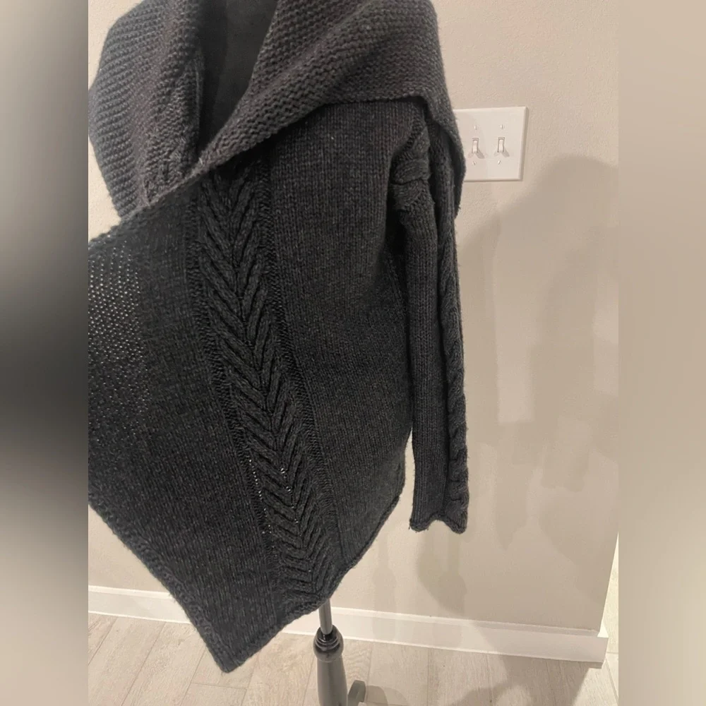 Vince wool alpaca blend cable knit cardigan S